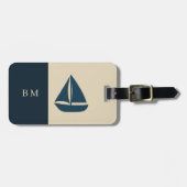marineblauwe zeilboot & Monogram Beige kusthuis Bagagelabel (Voorkant horizontaal)