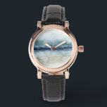 Mariner's Mist - Shoreline Horloge<br><div class="desc">Mariner's Mist I van Grace Popp. Met een kustlijn met inktblauwe tinten en tinten en een wazige hemel.</div>