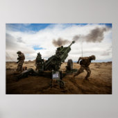 Marines Fire a M777-A2 Howitzer Poster (Voorkant)