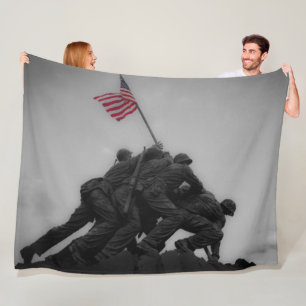 MARINES RAISE FLAG IN IWO JIMA FLEECE DEKEN
