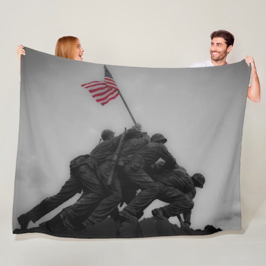 MARINES RAISE FLAG IN IWO JIMA FLEECE DEKEN (In situ)