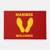 MARINES WELCOME YELLOW FOOTPRINES ON RED DEURMAT (Voorkant)