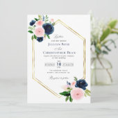 marinesblauwe en blush floral bruiloft uitnodiging (Staand voorkant)