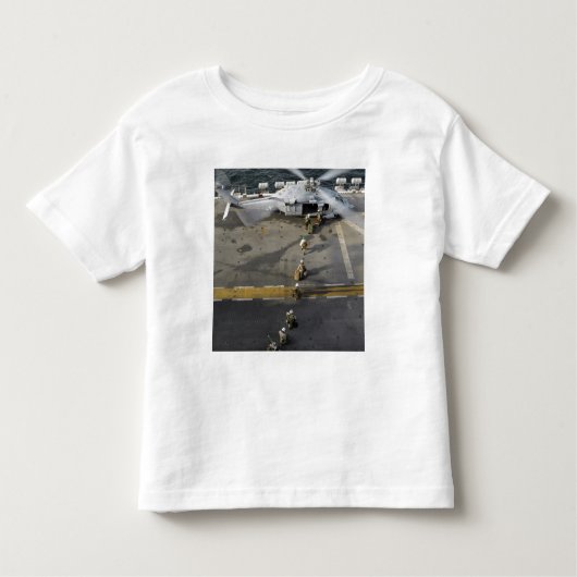 Mariniers bereiden zich voor op een MH-60S Kinder Shirts (Voorkant)