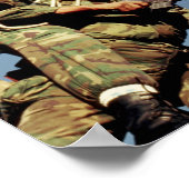 Mariniers op een SPIE RIG. een touwapparaat dat Poster (Hoek)