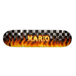Mario skateboard brand en vlammenontwerp.