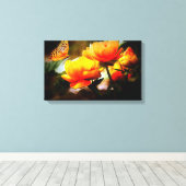 mariposa en llas flores canvas afdruk (Insitu (Houten vloer))