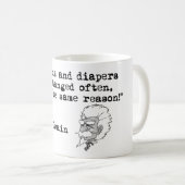 Mark Twain Coffee Mok - Politici & Diapers Quote (Voorkant rechts)