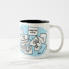 Marketing Manager is geopend tijdens een verkooppr Tweekleurige Koffiemok
