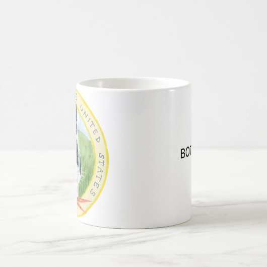 Marlon Bundo Botus mok (Center)