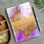 Marmer waterverf goud roze paarse groen script planner<br><div class="desc">Een sprankelende, faux gold folie band met uw script typografie naam bedekt een rijke, goudgeaderde, paarse, roze, aqua, en groene waterverf achtergrond op deze chique, elegante, trendy, aangepaste naam jaarlijkse planner. Personaliseer met je initiaal. Deze planner wordt geleverd in 2 maten: klein (5, 5 "x8, 5") en middelgroot (8, 5...</div>