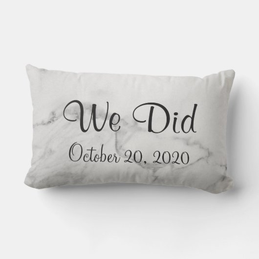 Marmer "We hebben het gedaan" Monogrammed Outdoor  Buitenkussen (Achterkant)