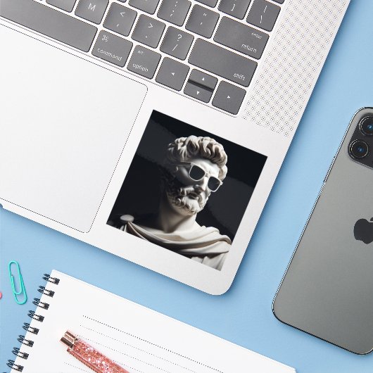 Marmeren buste sticker (Laptop met iPhone)