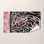 Marmeren roze chique tijger safari print gepersona bad handdoek (Handdoek)
