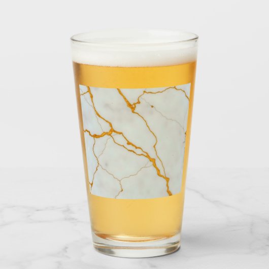 Marmeren textuur in een ongerepte witte basis met  glas (Voorkant gevuld)