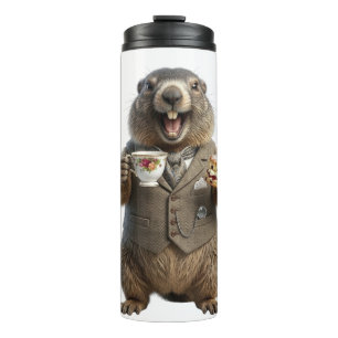 Marmot die thee drinkt thermosbeker