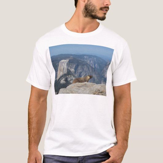 Marmot kijkt half koepel van wolkenrust over - Yo T-shirt (Voorkant)