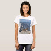 Marmot kijkt half koepel van wolkenrust over - Yo T-shirt (Voorkant volledig)