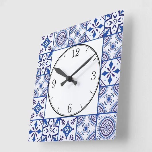 Marokkaans patroon in blauw, wit en zwart vierkante klok (Hoek)