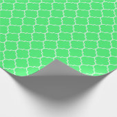 Marokkaans Quatrefoil wit op lichtgroen Cadeaupapier (Hoek)