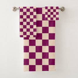 Maroon and beige checkerboard pattern bad handdoek