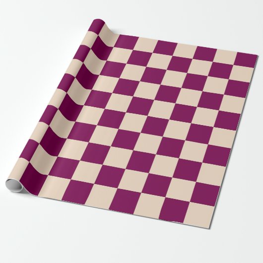 Maroon and beige checkerboard pattern cadeaupapier (Uitgerold)
