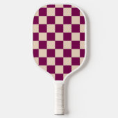 Maroon and beige checkerboard pattern pickleball paddle (Voorkant)