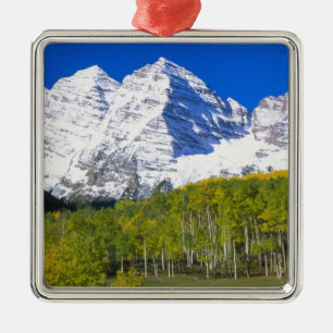 Maroon Bells met herfst espenbos. Metalen Ornament