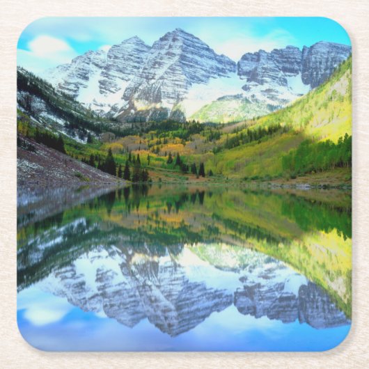 Maroon Bells reflecterend in Maroon Lake Kartonnen Onderzetters (Voorkant)