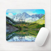 Maroon Bells weerspiegeld in Maroon Lake Muismat (Met muis)