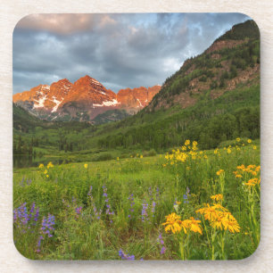 Maroon Bells weerspiegelen in het rustige Maroon L Bier Onderzetter