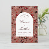 Maroon Boho Botanische Romance QR Save The Date (Staand voorkant)