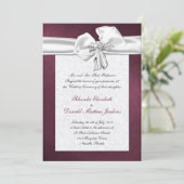 Maroon Damask Wedding Uitnodiging (Staand voorkant)