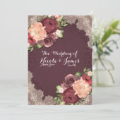 Maroon Elegant Kant & Bloemen Modern Chic Wedding Kaart (Staand voorkant)