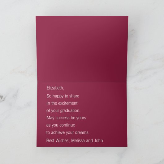 Maroon en Goud Gefeliciteerd Afstuderen Kaart (Binnen)