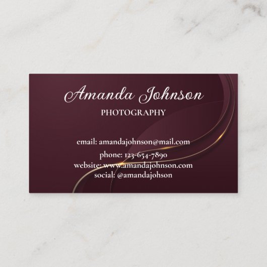 Maroon- en goudmonogram Modern Professional Visitekaartje (Achterkant)