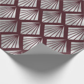 Maroon- en Silver Art Deco Diamond Pattern Cadeaupapier (Hoek)