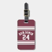 Maroon en White Jersey Stripes Custom Name Number Bagagelabel (Voorkant verticaal)