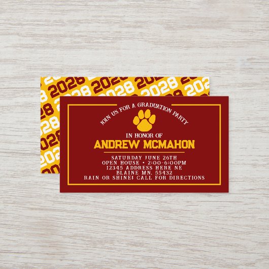Maroon & Gold Pawprint Mini Afstuderen Uitnodiging