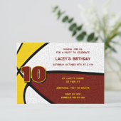 Maroon Gold Team kleuren basketbal verjaardag Kaart (Staand voorkant)