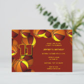 Maroon Gold Team Kleuren Basketballen Verjaardag Kaart (Staand voorkant)