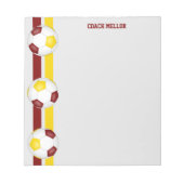 maroon Gold team kleuren voetbal coach aangepast Notitieblok (Voorkant)