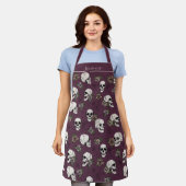 Maroon Gotische Schedels en Rozen Custom Name Schort (Gedragen)