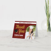 Maroon Goud Afstuderen Foto Chic Afstuderen Gevouw Bedankkaart (Voorkant)