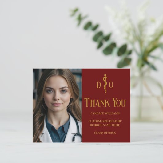 Maroon Goud Osteopathische Dokter Foto Bedankt Briefkaart (Staand voorkant)