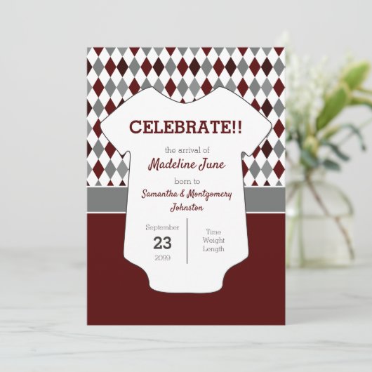 Maroon & Gray Argyle Pattern Baby Foto Aankondiging (Staand voorkant)