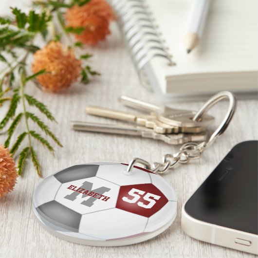 Maroon Grey School Team Kleuren Meisjes Voetbal Sleutelhanger (Voorkant Rechts)