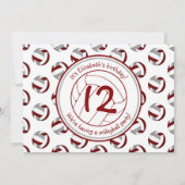 Maroon grijs sportief meisjesvolleybal verjaardags kaart (Achterkant)