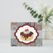 Maroon/grijze Cake met Cherries Briefkaart (Staand voorkant)