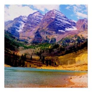 Maroon Lake en de Maroon Bells in de herfst Poster